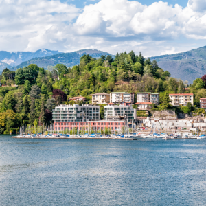 Lago Maggiore da Intra a Laveno e Villa Della Porta Bozzolo